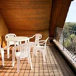 Carola By Interhome דירה Godern